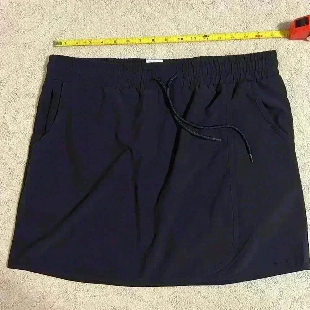 Women’s Skort and Short set size Large black Avalanche and RBX Golf Tennis - Picture 2 of 11